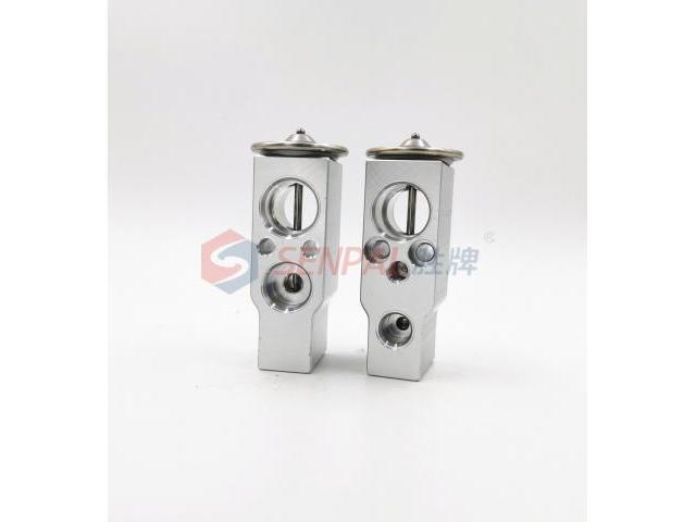 Expansion Valve:AB39-19849-AB