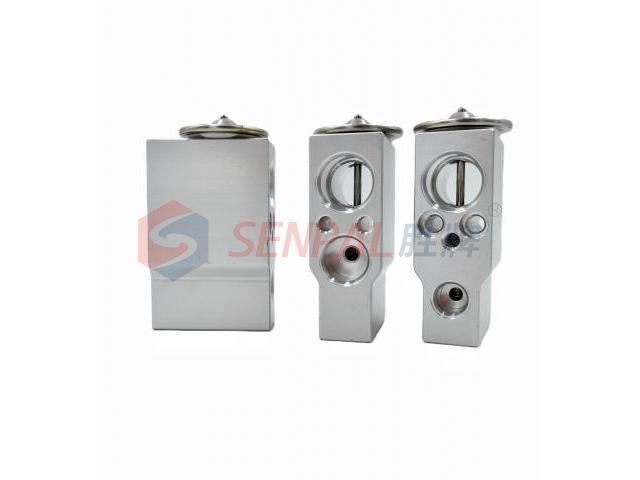 Expansion Valve:LR036378