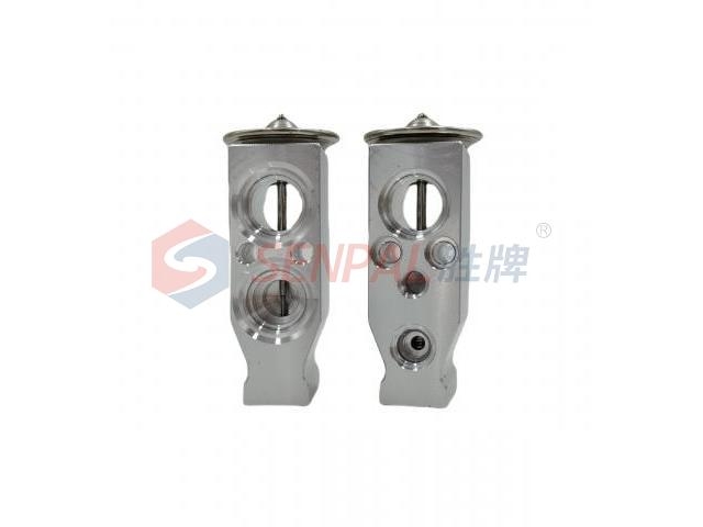 Expansion Valve:LR131081