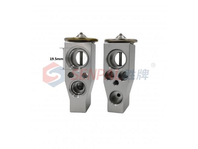 Expansion Valve:5QD 820 679A